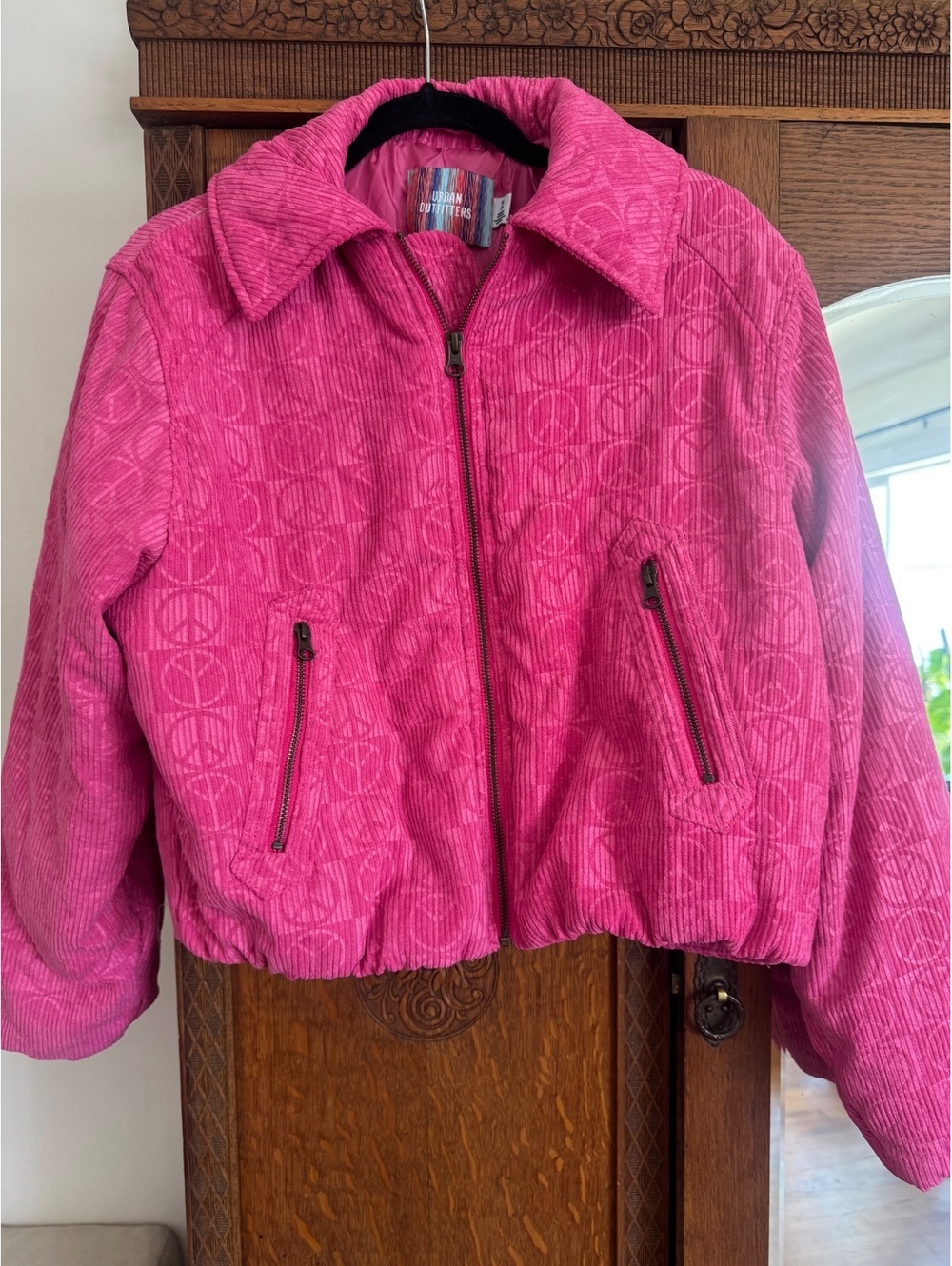 Y2K Vintage Vibes Urban Outfitters Corduroy Peace Sign Puffer Jacket